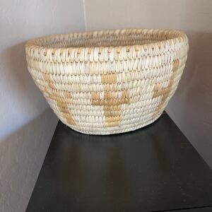 Vintage Tohono O’odham Southwest weaved basket with Saguaro cactus authentic Sw